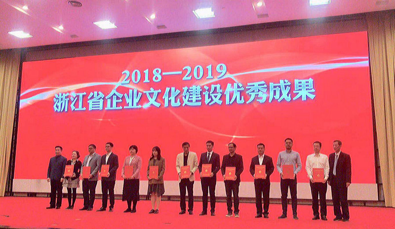 1573264062545092.jpg WechatIMG12646_meitu_1.jpg